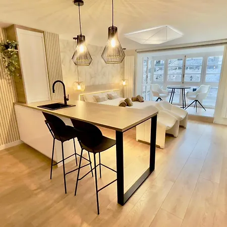 Abrazo A La Catedral By Unique Apartamento