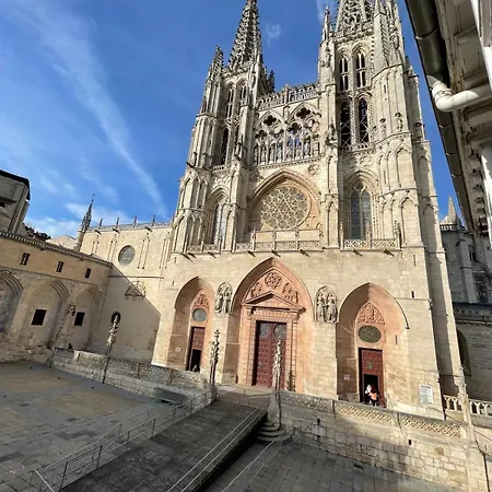 Abrazo A La Catedral By Unique *